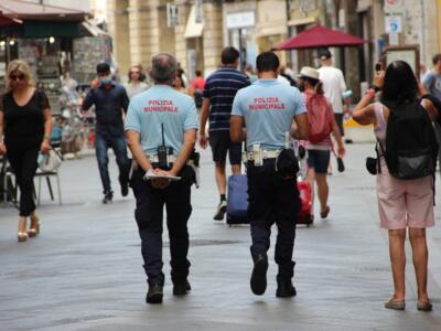 Polizia Municipale Pisa, intensificate attività di controllo e sorveglianza in città e sul litorale