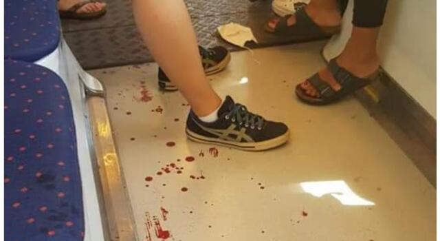 Firenze: sangue su un vagone della tramvia