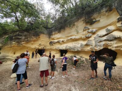 Grotte gialle, grande successo della visita guidata organizzata dalla Proloco