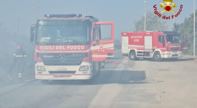 Incendio di sterpaglie, interrotta la line ferroviaria Empoli-Siena
