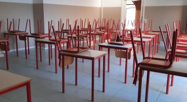 Ponte a Egola, finalmente in classe i 24 studenti dell&#8217;aula in più dell&#8217;Istituto &#8220;Buonarroti&#8221;