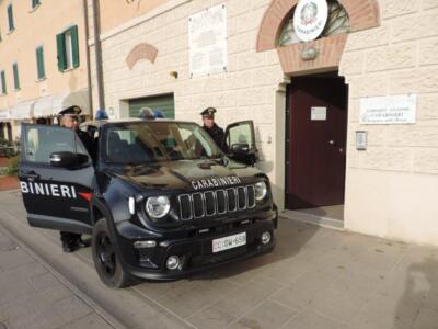 Rissa in strada a Castiglione della Pescaia in estate, cinque i denunciati