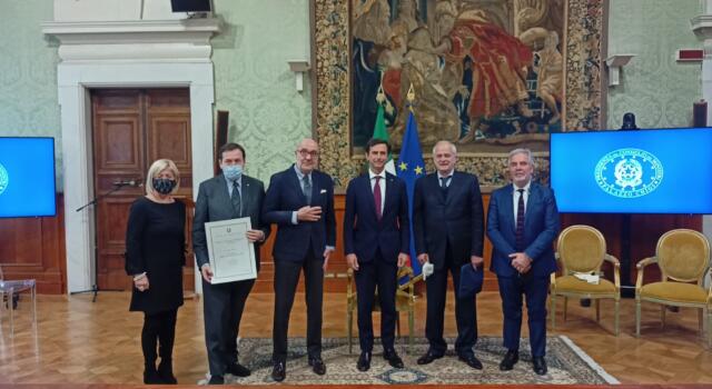 “Vite sospese” della Pisa University Press vince il premio della Presidenza del Consiglio dei Ministri
