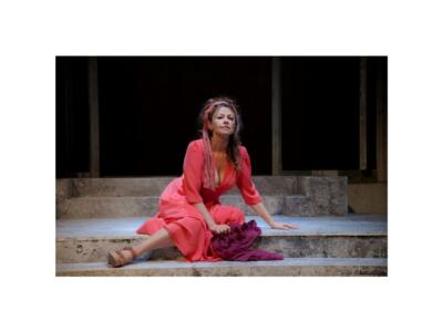 Teatro Niccolini: Amanda Sandrelli per  Ugo Chiti e Arca Azzurra