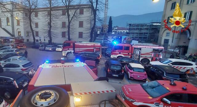 Incendio in appartamento, fiamme domate dai Vigili del fuoco