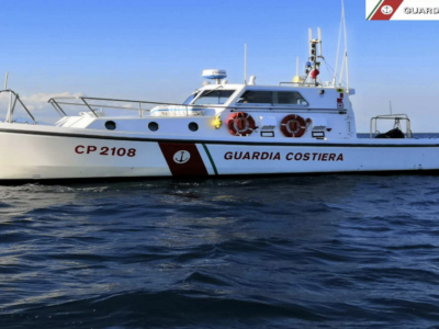 Guardia costiera sequestra 200 metri di nasse illegali in mare