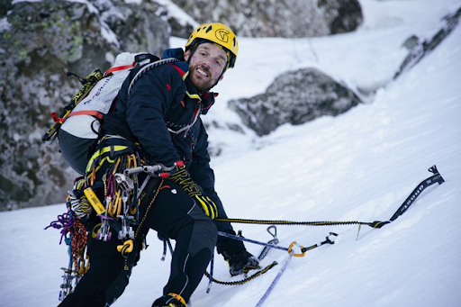 Andrea Lanfri alla conquista del Monte Everest, in un’impresa senza precedenti