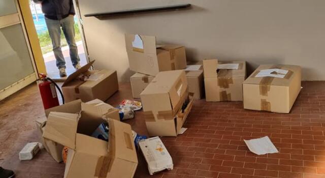 Ucraina: distrutti scatoloni con beni destinati alla popolazione