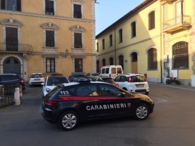 Razzia tra le auto in sosta, denunciati 2 minori