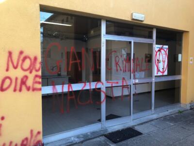 Covid: Pistoia, scritte offensive contro presidente Giani su scuola