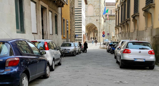 Manutenzione straordinaria dei lastricati del centro storico, da domani lavori in via XXVII aprile