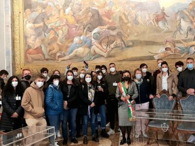 Relazioni, visita in Comune di studenti tedeschi e rumeni ospiti dell’istituto “Da Vinci – Fascetti”