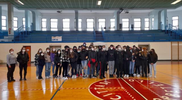 Arma dei Carabinieri di Orbetello ha incontrato le classi del polo liceale &#8220;Dante Alighieri&#8221; per parlare di legalità