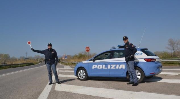 Controllo del territorio Polizia di Grosseto, oltre 400 veicoli controllati e diverse dosi di sostanza stupefacente sequestrate