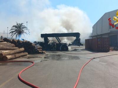 Boato e incendio all’interporto, nessuno ferito