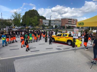 Inaugurato a Capannori nuovo mezzo della protezione civile antincendio di Lucca