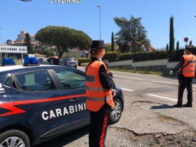 Genitori chiamano carabinieri a causa del figlio violento in casa, aggrediti anche i carabinieri. Arrestato 37enne