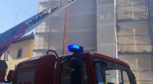 Pisa: malore su impalcatura per operaio, soccorso dei vigili del fuoco