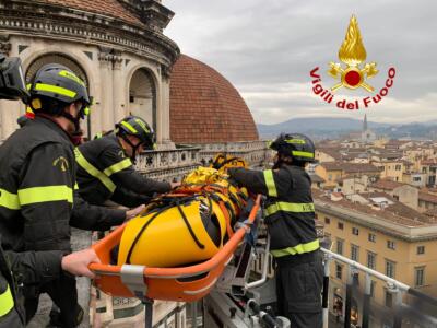 Accusa un malore sulla Cupola del Brunelleschi, importante intervento dei Vigili del Fuoco