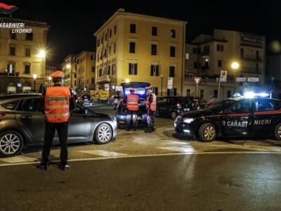 Rapina una donna in centro a Livorno ma viene fermato dai Carabinieri