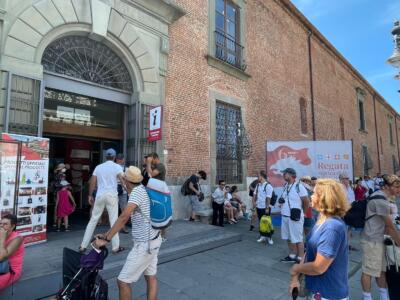 <strong>Turismo, orario prolungato per Infopoint di piazza Duomo</strong>