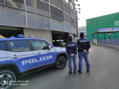 Diversi furti al parcheggio multipiano dell’aeroporto Galileo Galilei di Pisa, indagati due soggetti