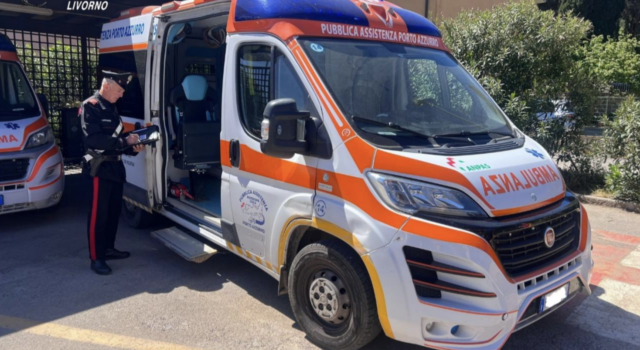 Ruba ambulanza per andare a ballare, denunciato 28enne all’Isola Elba