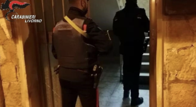 Livorno: si barrica in casa della ex, arrestato 35enne dai carabinieri