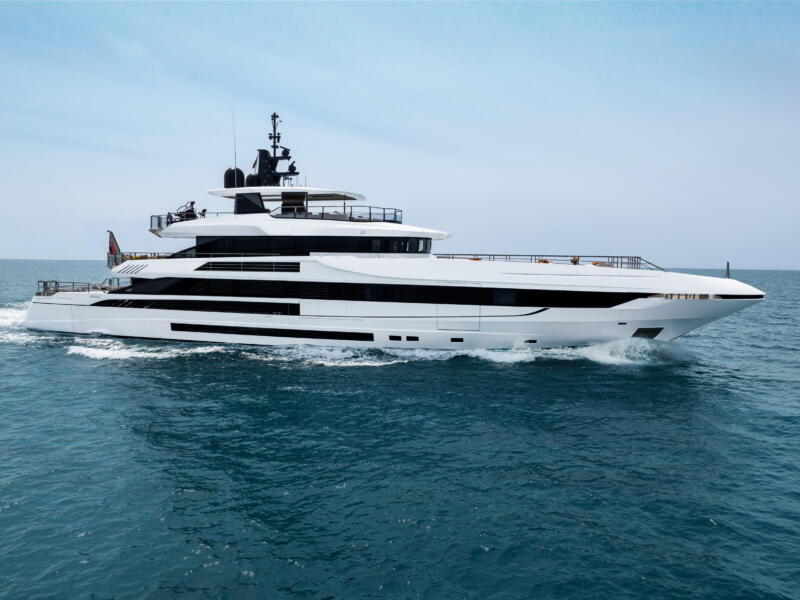 Nautica, varato il nuovo Mangusta Oceano 50
