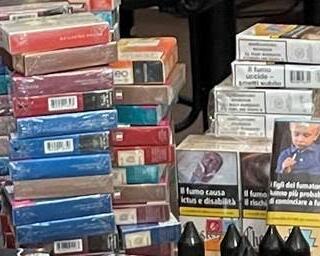 ADM ha scoperto un bar che vendeva sigarette e accessori per fumatori senza autorizzazione