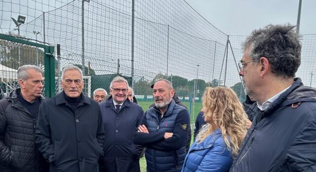 Il presidente della FIGC Gabriele Gravina a Prato: &#8220;Subito un fondo per il recupero delle strutture danneggiate dall&#8217;alluvione&#8221;