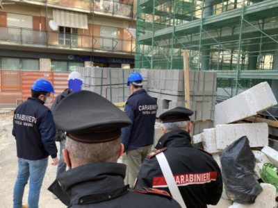 Carenze sulla sicurezza nel cantiere, denunciate due persone