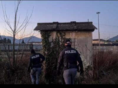 Controlli all’ex scalo merce, espulso clandestino