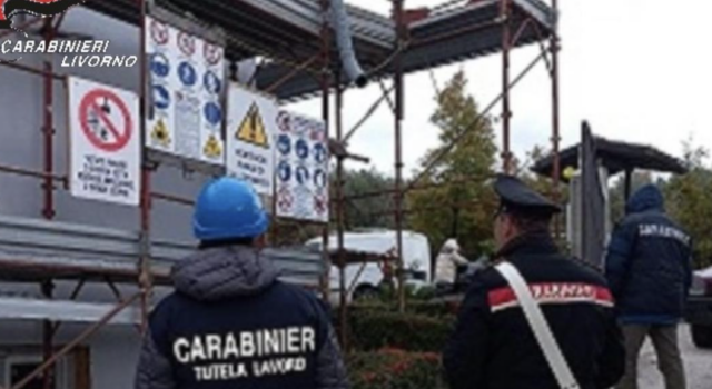 Livorno: cantiere non regolare, carabinieri sanzionano imprenditore 