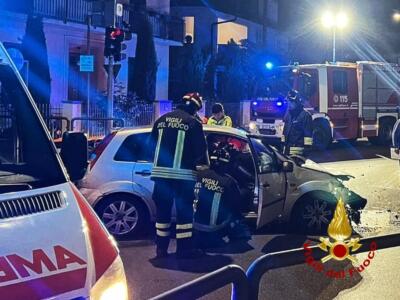Incidenti stradali: scontro nel Grossetano, grave un 28enne
