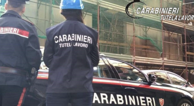 Irregolarità nel cantiere edile, carabinieri denunciano due persone