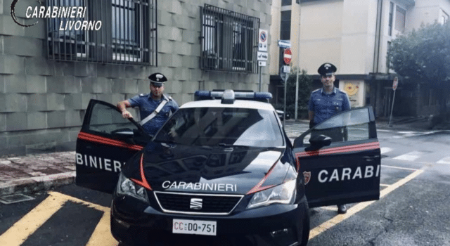 Livorno, lo picchia per rapinarlo, arrestato 37enne a Cecina