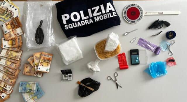 Arrestate due donne, in casa un chilo di cocaina